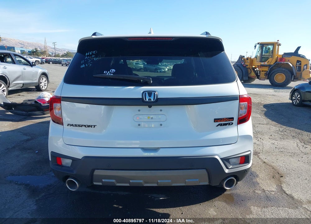 2022 HONDA PASSPORT AWD TRAILSPORT VIN: 5FNYF8H62NB001703