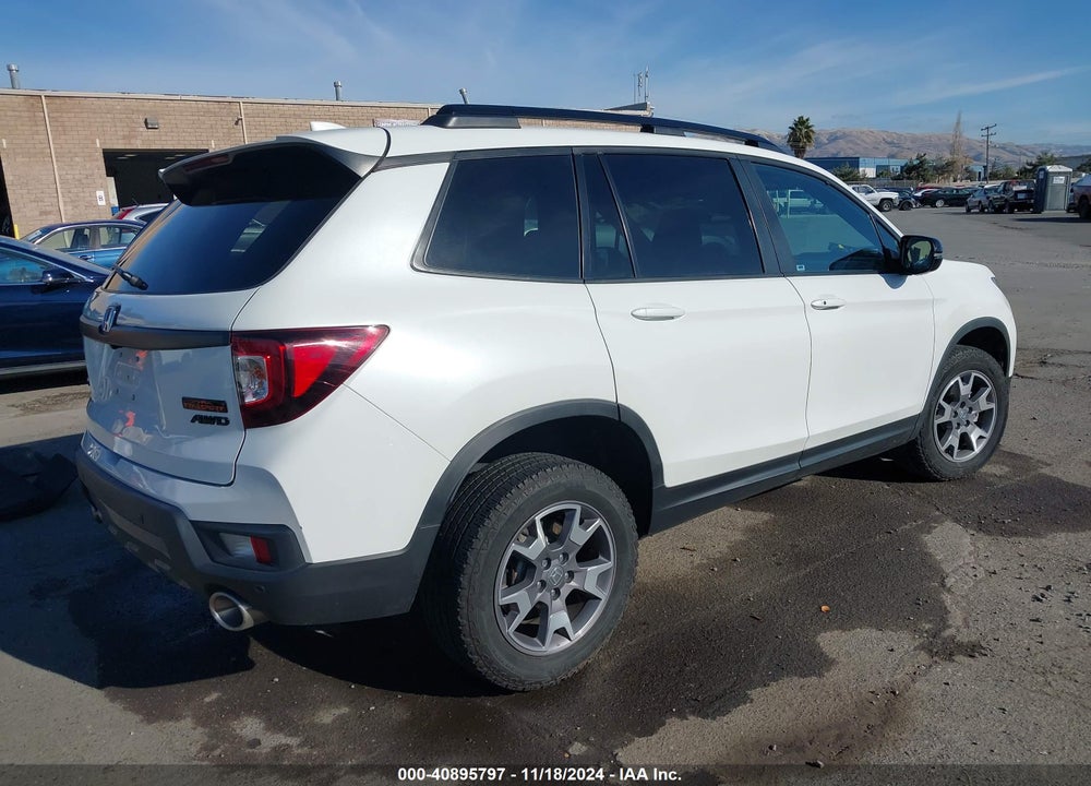 2022 HONDA PASSPORT AWD TRAILSPORT VIN: 5FNYF8H62NB001703