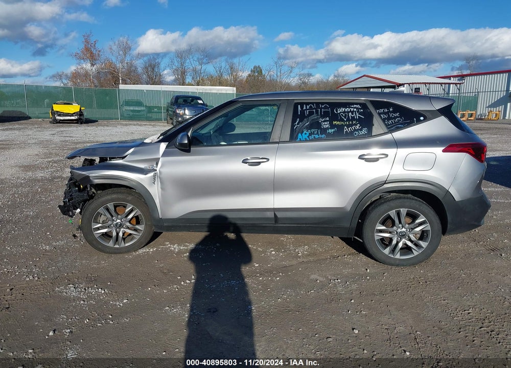 2021 KIA SELTOS LX VIN: KNDEPCAA5M7221553