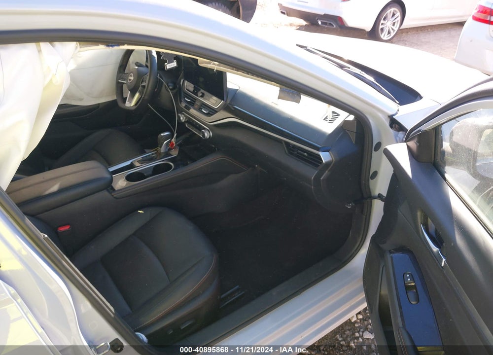 2024 NISSAN ALTIMA SR FWD VIN: 1N4BL4CV4RN435138