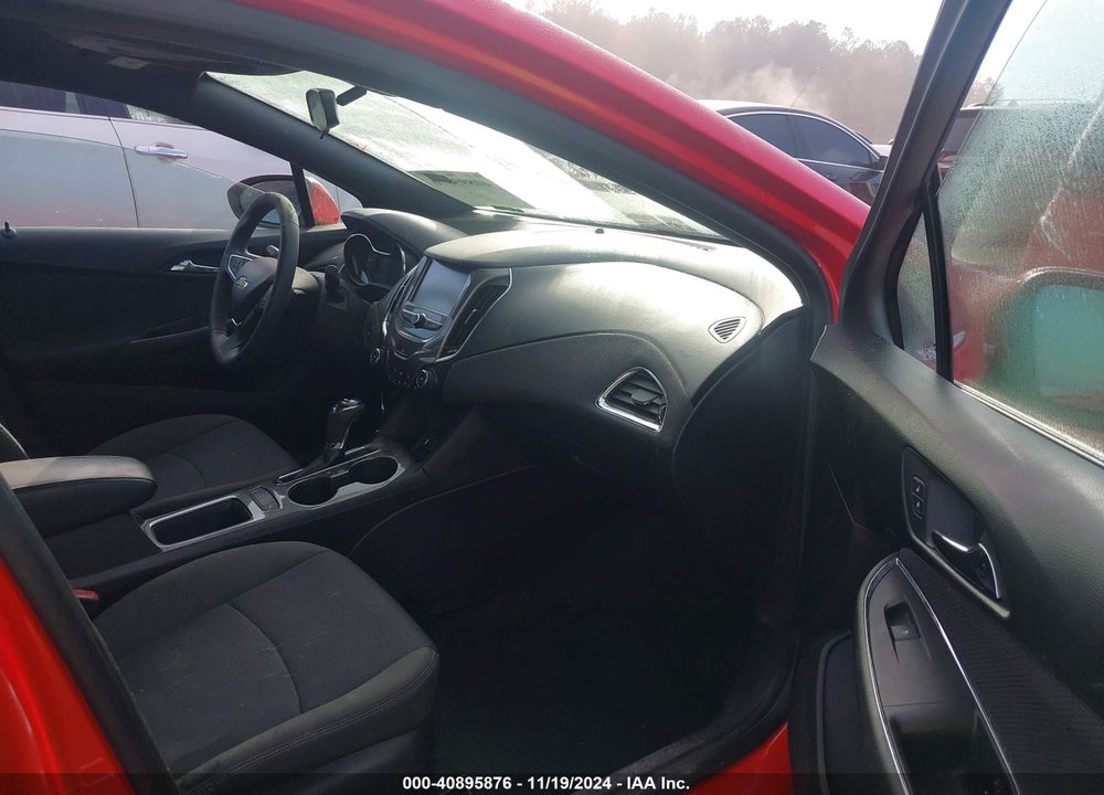 2017 CHEVROLET CRUZE LT AUTO VIN: 1G1BE5SM3H7224558