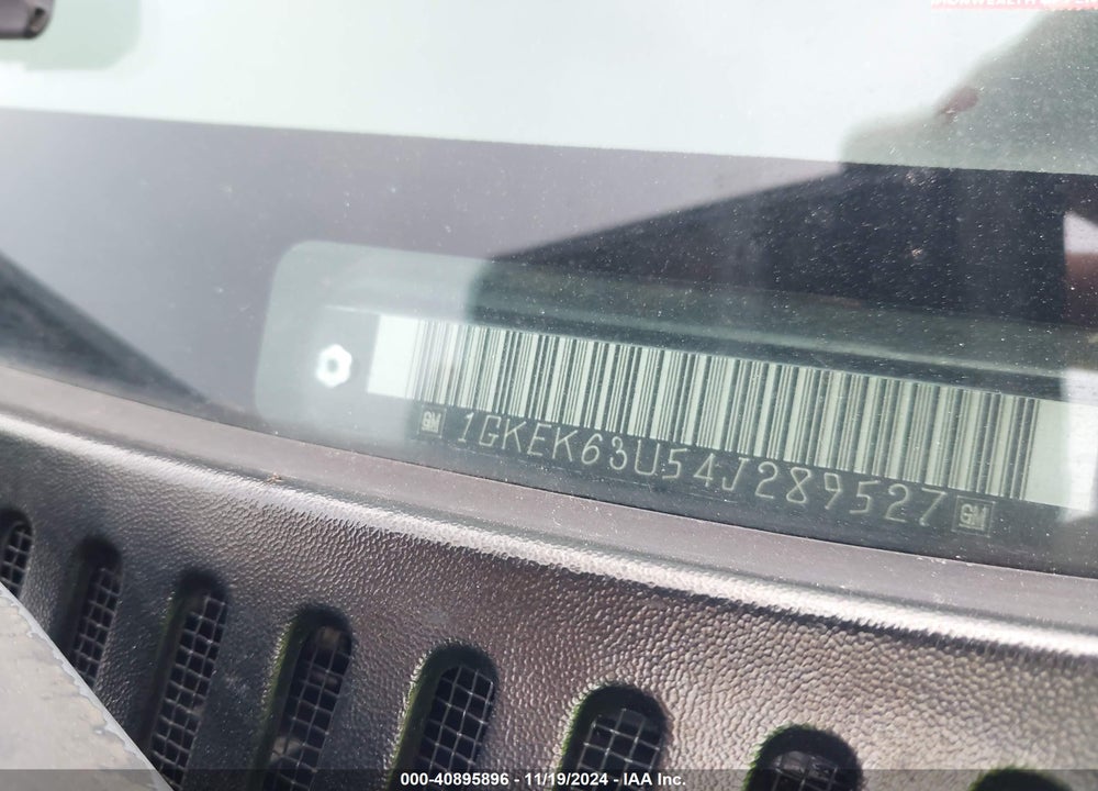 2004 GMC YUKON DENALI VIN: 1GKEK63U54J289527
