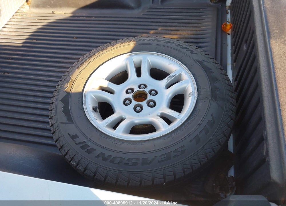 2002 DODGE DAKOTA SPORT VIN: 1B7GL32X22S562118