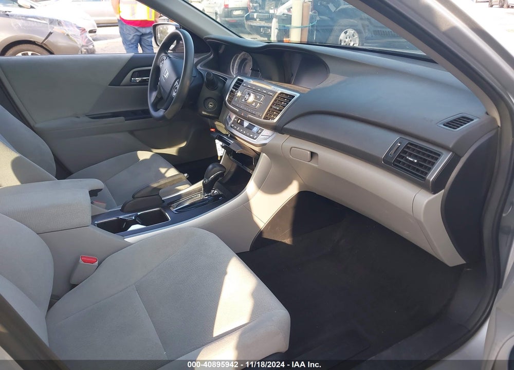 2013 HONDA ACCORD LX VIN: 1HGCR2F38DA093111