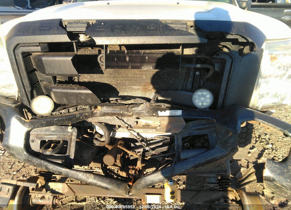 2011 FORD F-350 XL VIN: 1FT8W3B62BEB82133