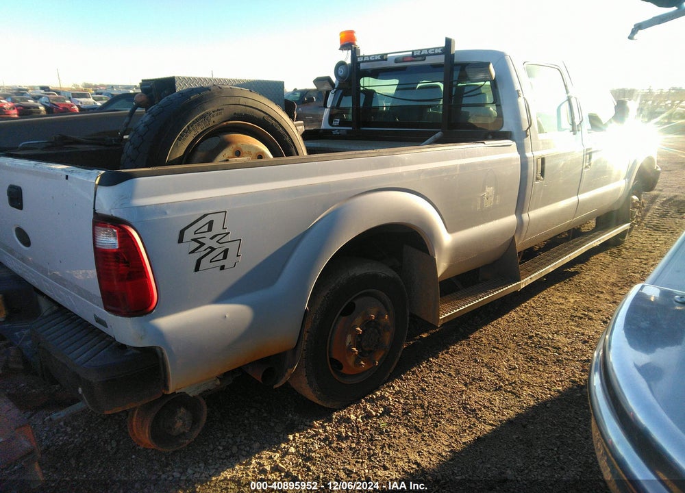 2011 FORD F-350 XL VIN: 1FT8W3B62BEB82133