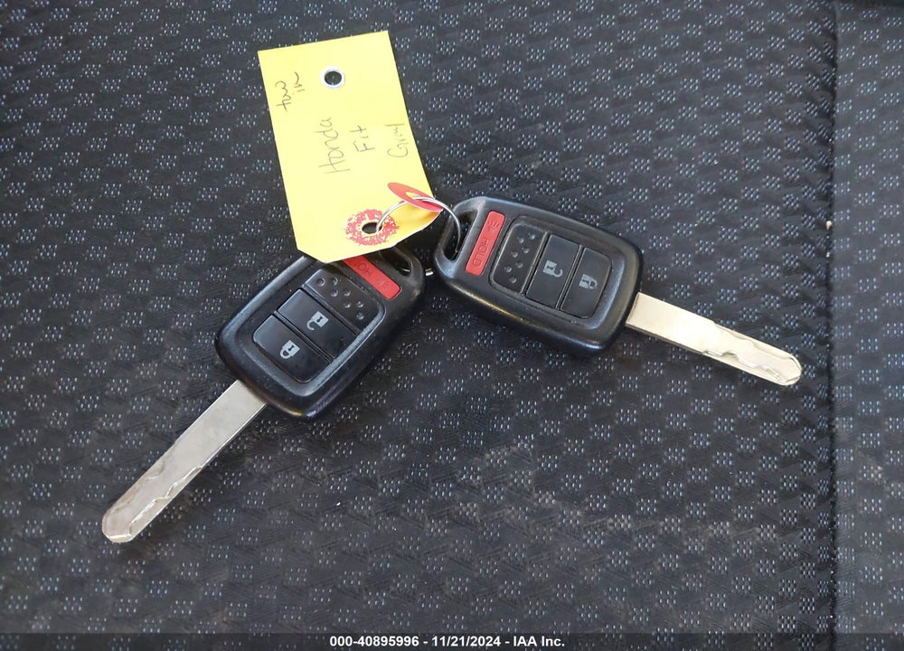 2018 HONDA FIT LX VIN: 3HGGK5H41JM703958