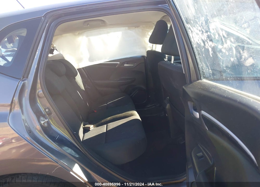 2018 HONDA FIT LX VIN: 3HGGK5H41JM703958
