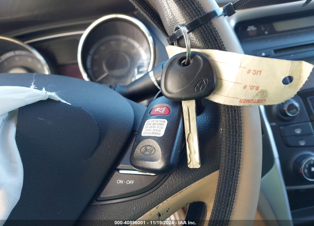2013 HYUNDAI SONATA GLS VIN: 5NPEB4AC0DH508042
