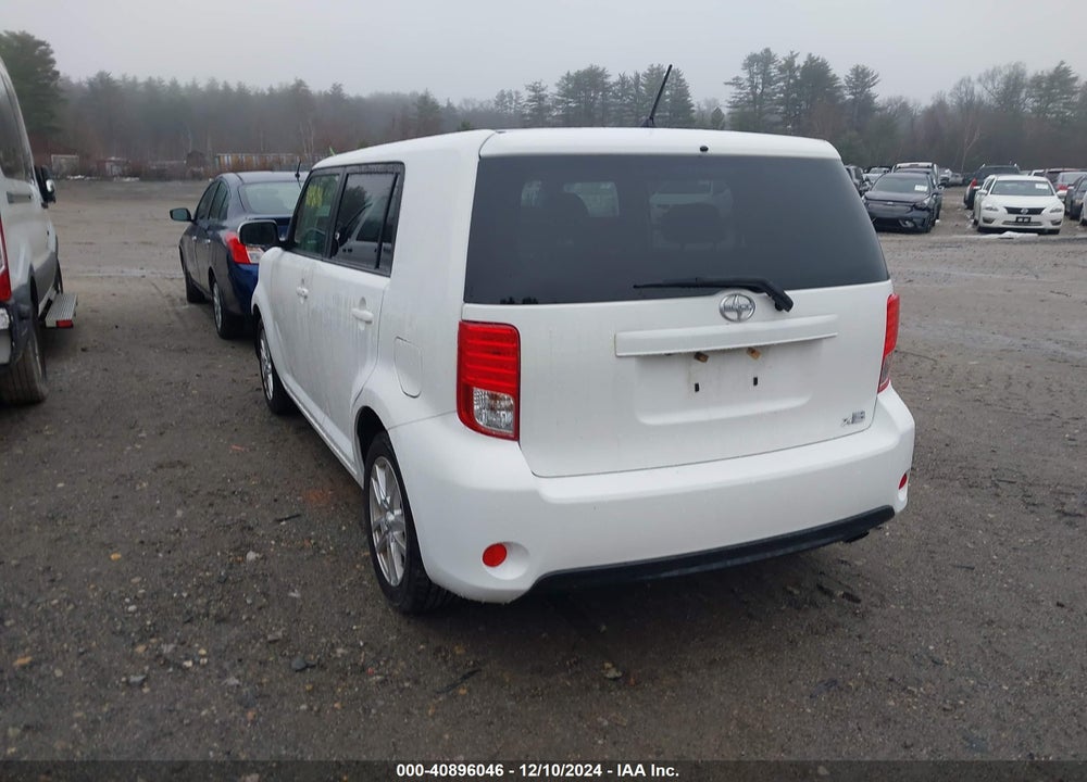 2015 SCION XB VIN: JTLZE4FE1FJ072030