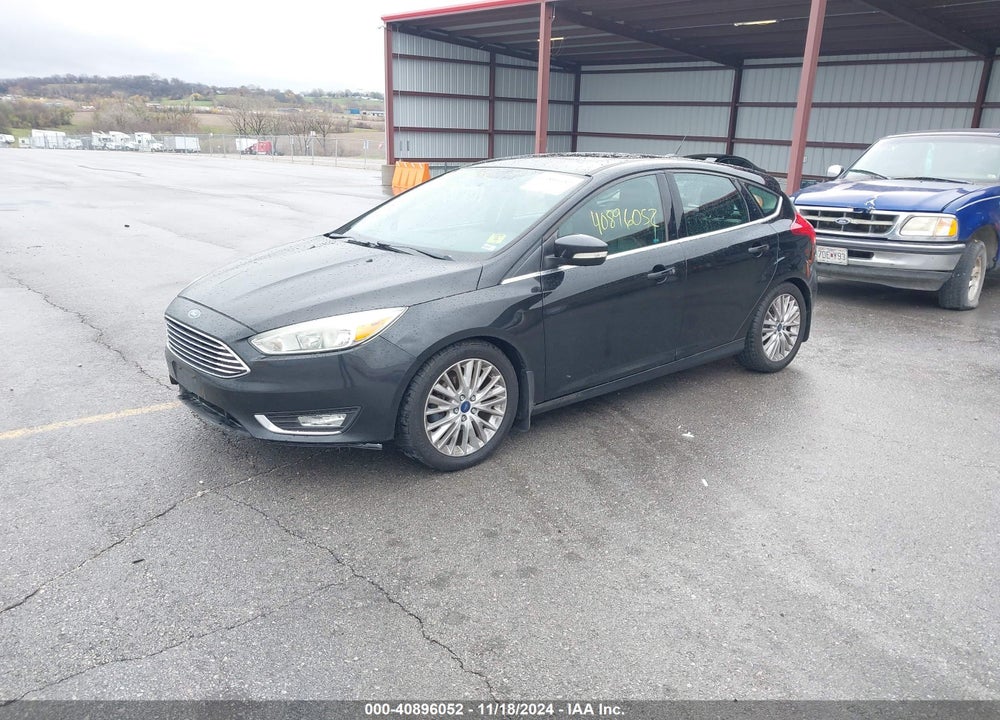 2015 FORD FOCUS TITANIUM VIN: 1FADP3N21FL261403