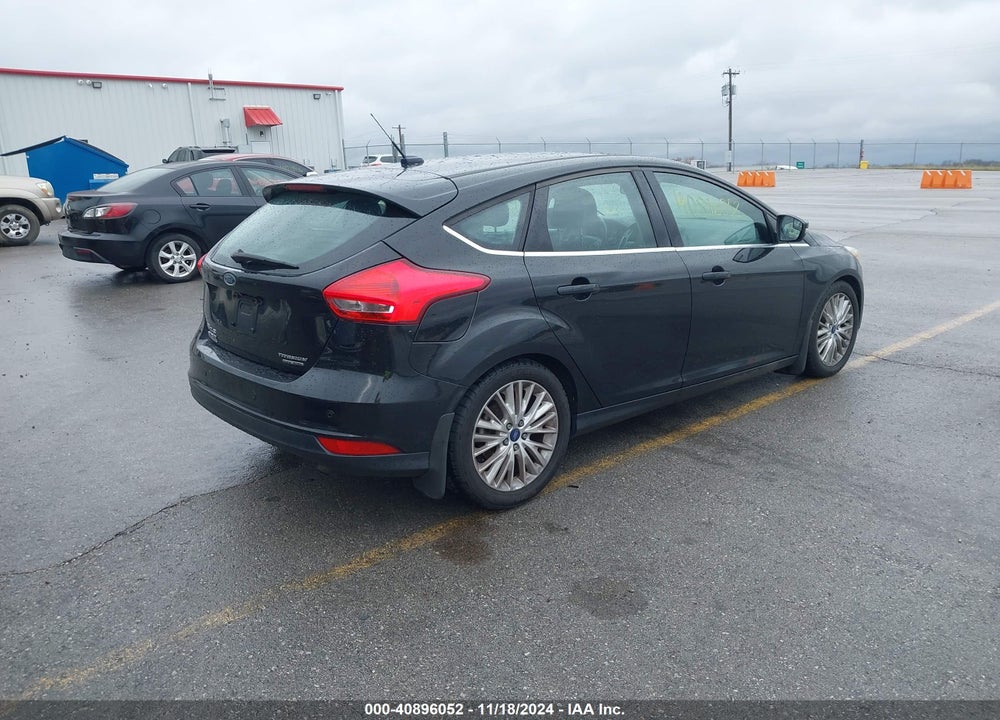 2015 FORD FOCUS TITANIUM VIN: 1FADP3N21FL261403