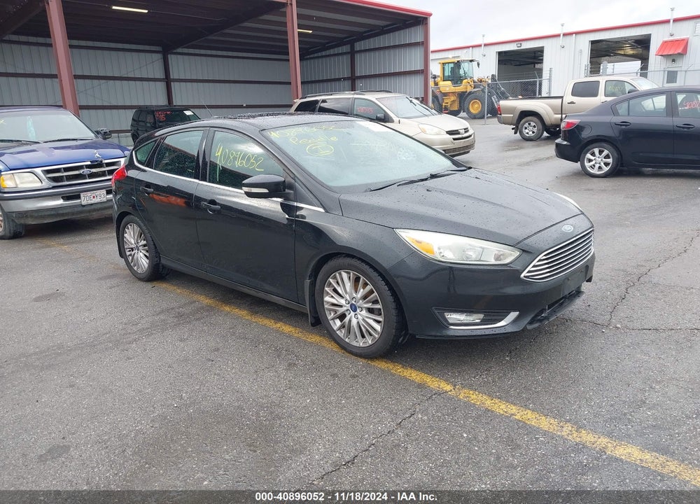 2015 FORD FOCUS TITANIUM VIN: 1FADP3N21FL261403