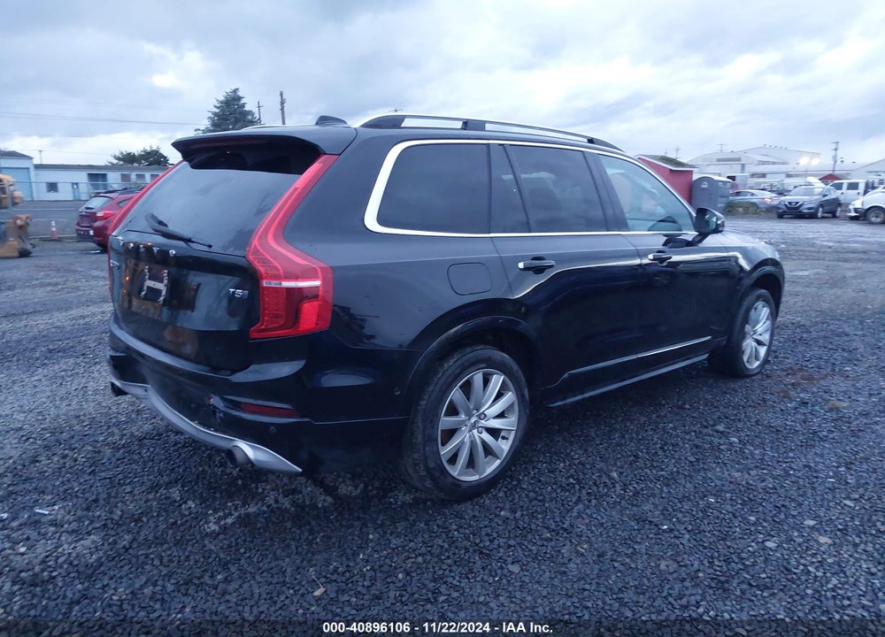 2018 VOLVO XC90 T5 MOMENTUM VIN: YV4102PK8J1345843