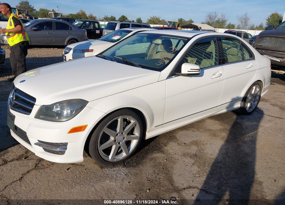 2014 MERCEDES-BENZ C 300 LUXURY 4MATIC/SPORT 4MATIC VIN: WDDGF8ABXEG250670