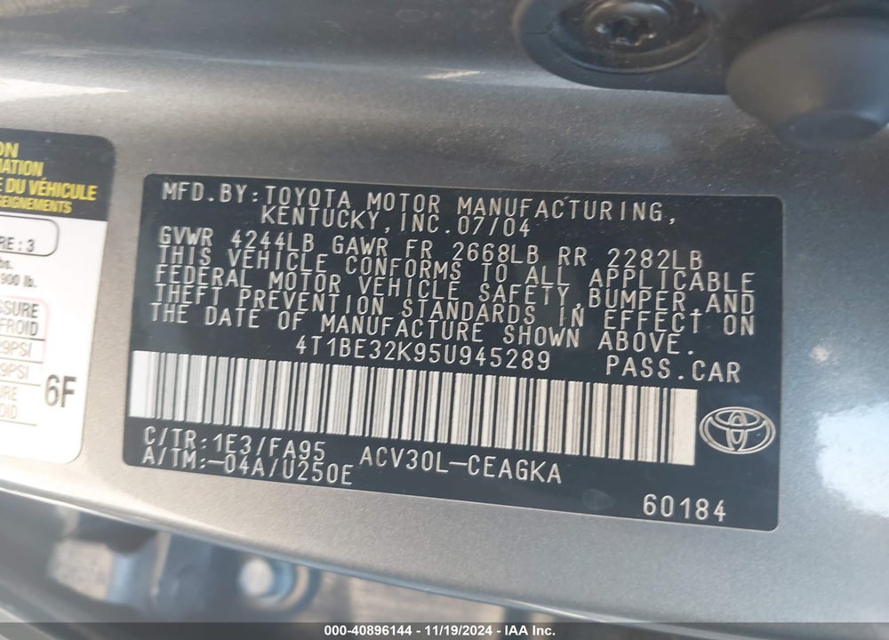 2005 TOYOTA CAMRY XLE VIN: 4T1BE32K95U945289