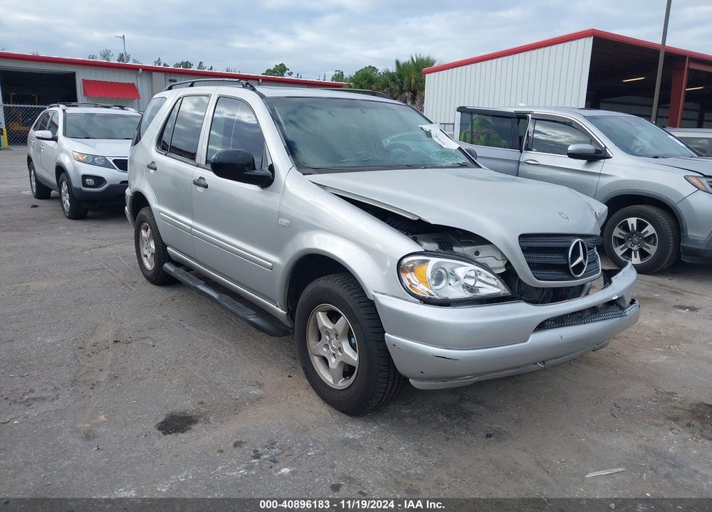 1999 MERCEDES-BENZ ML 320 VIN: 4JGAB54E1XA117586