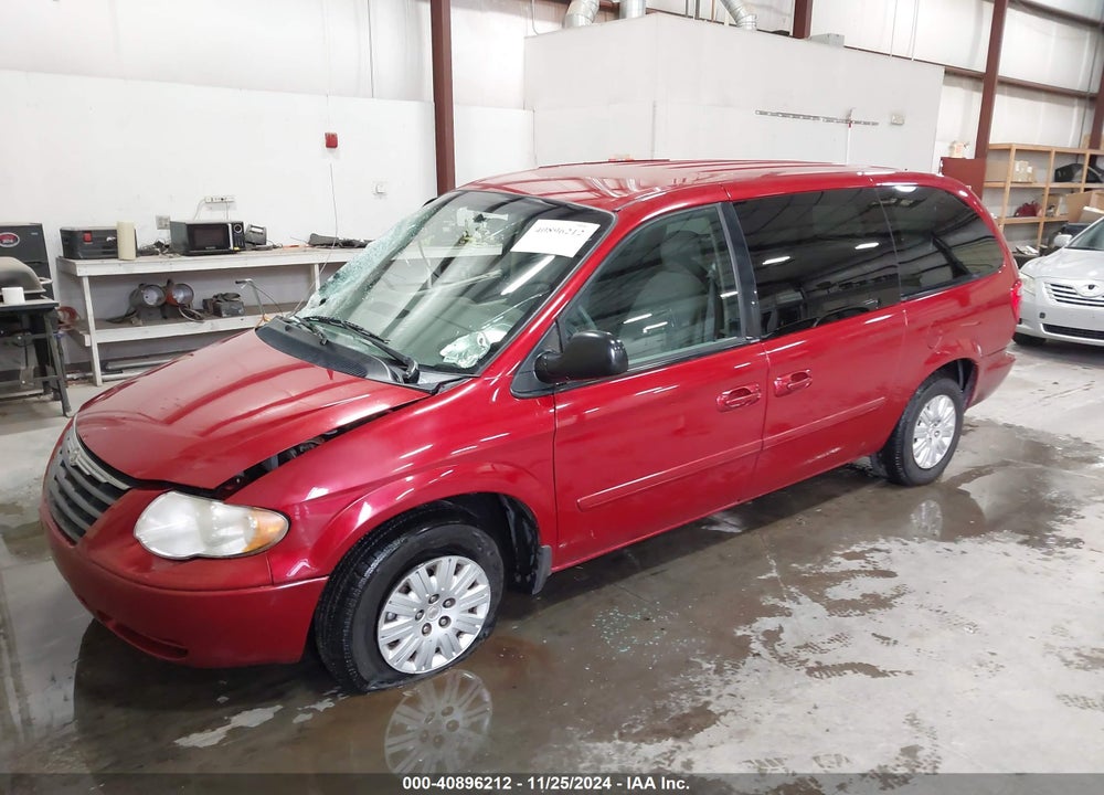 2005 CHRYSLER TOWN & COUNTRY LX VIN: 2C4GP44R55R466868