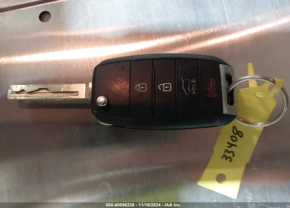 2020 KIA SORENTO 2.4L LX VIN: 5XYPGDA36LG660780