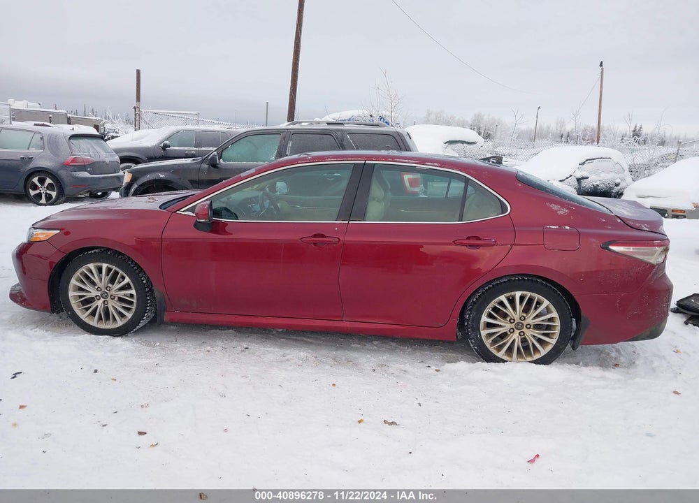 2019 TOYOTA CAMRY XLE VIN: 4T1B11HK5KU234353