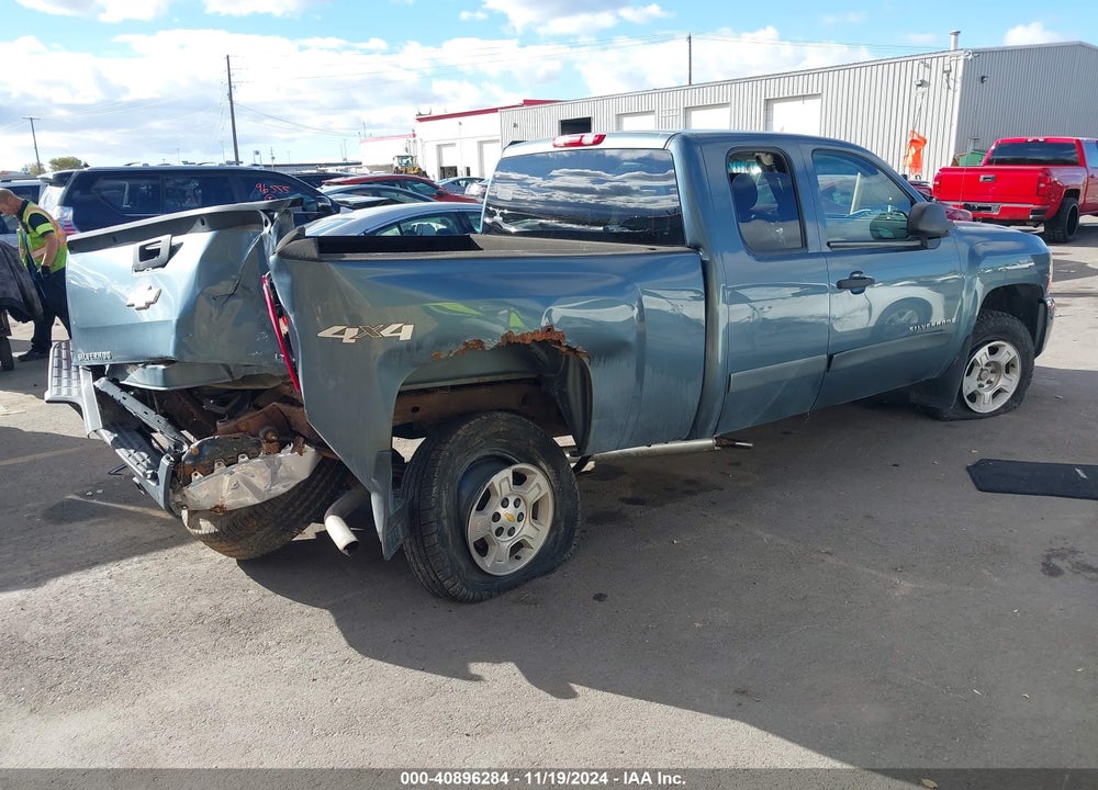 2008 CHEVROLET SILVERADO 1500 LT1 VIN: 2GCEK19JX81245549