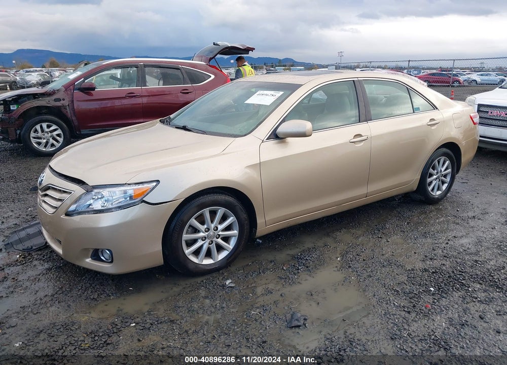 2011 TOYOTA CAMRY XLE VIN: 4T1BF3EK5BU166671