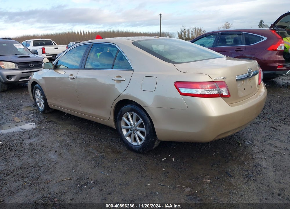 2011 TOYOTA CAMRY XLE VIN: 4T1BF3EK5BU166671