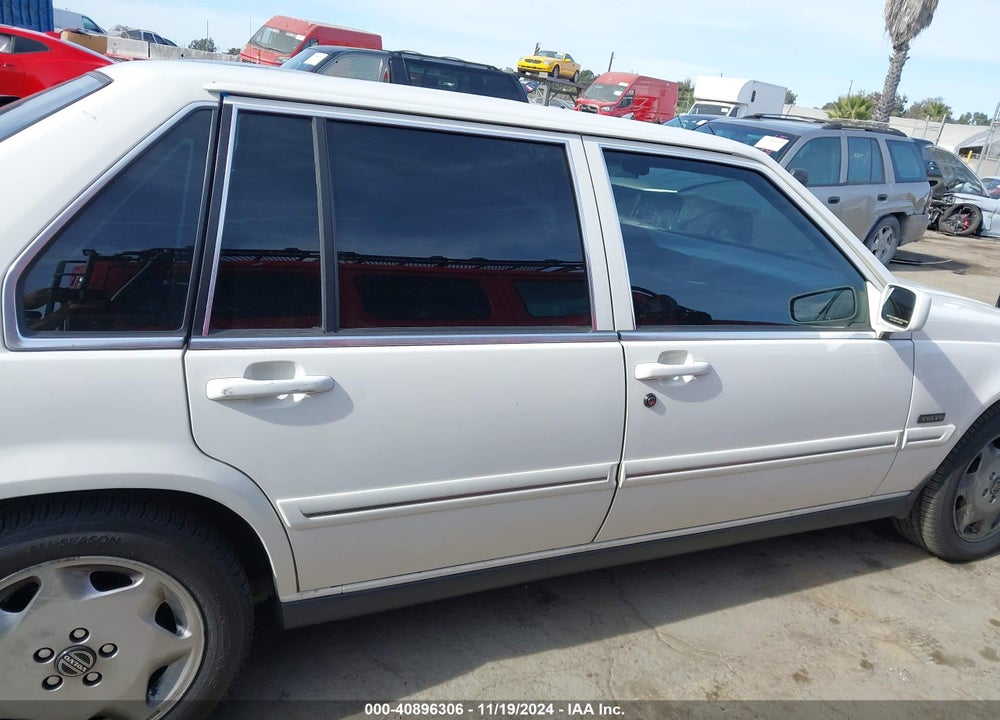 1997 VOLVO 960 VIN: YV1KS9600V1111125