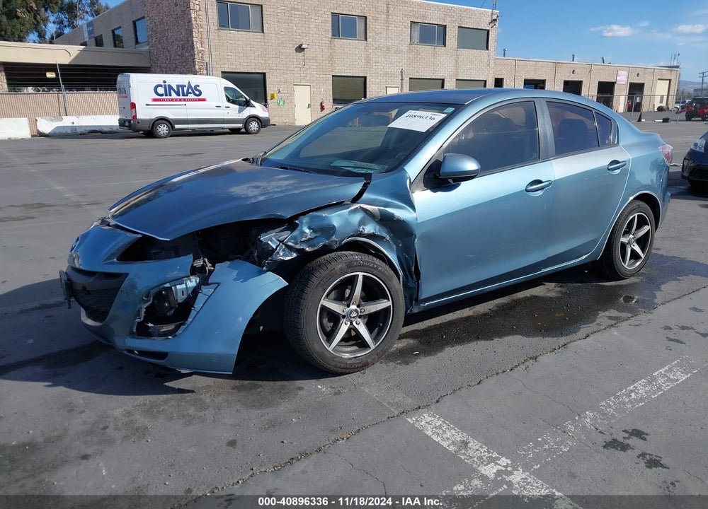 2011 MAZDA 3 I SPORT VIN: JM1BL1UF4B1439400