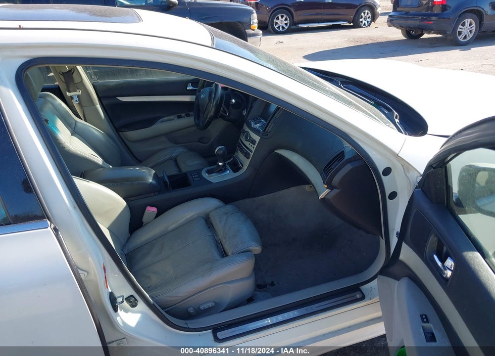 2008 INFINITI G35X VIN: JNKBV61F38M266065