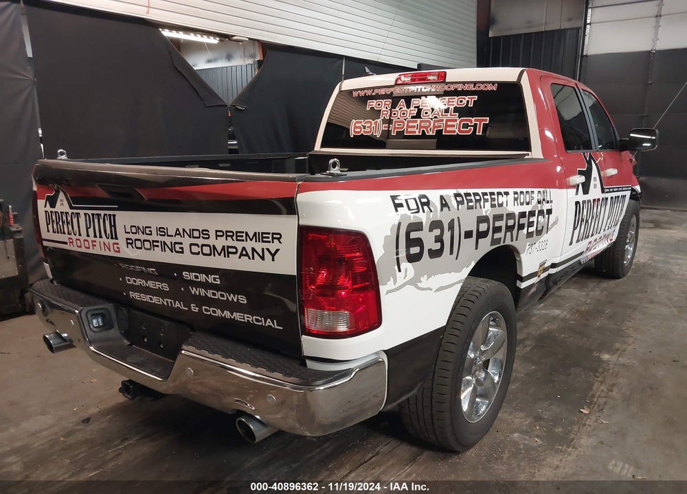 2019 RAM 1500 CLASSIC BIG HORN 4X4 6'4 BOX VIN: 1C6RR7TT1KS724371