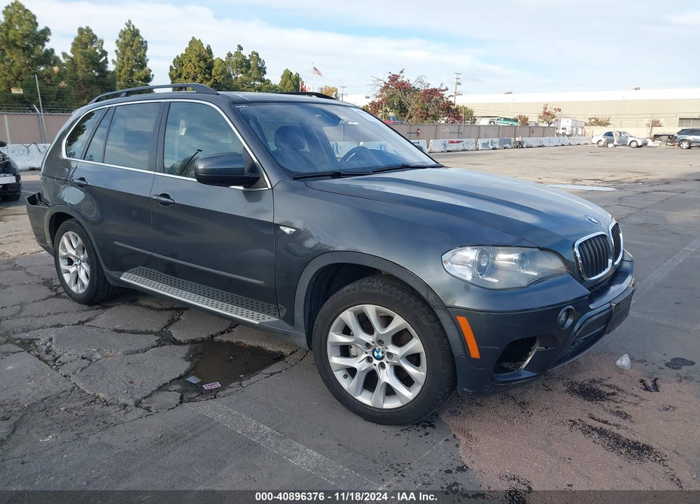 2013 BMW X5 XDRIVE35I/XDRIVE35I PREMIUM/XDRIVE35I SPORT ACTIVITY VIN: 5UXZV4C55D0E05768