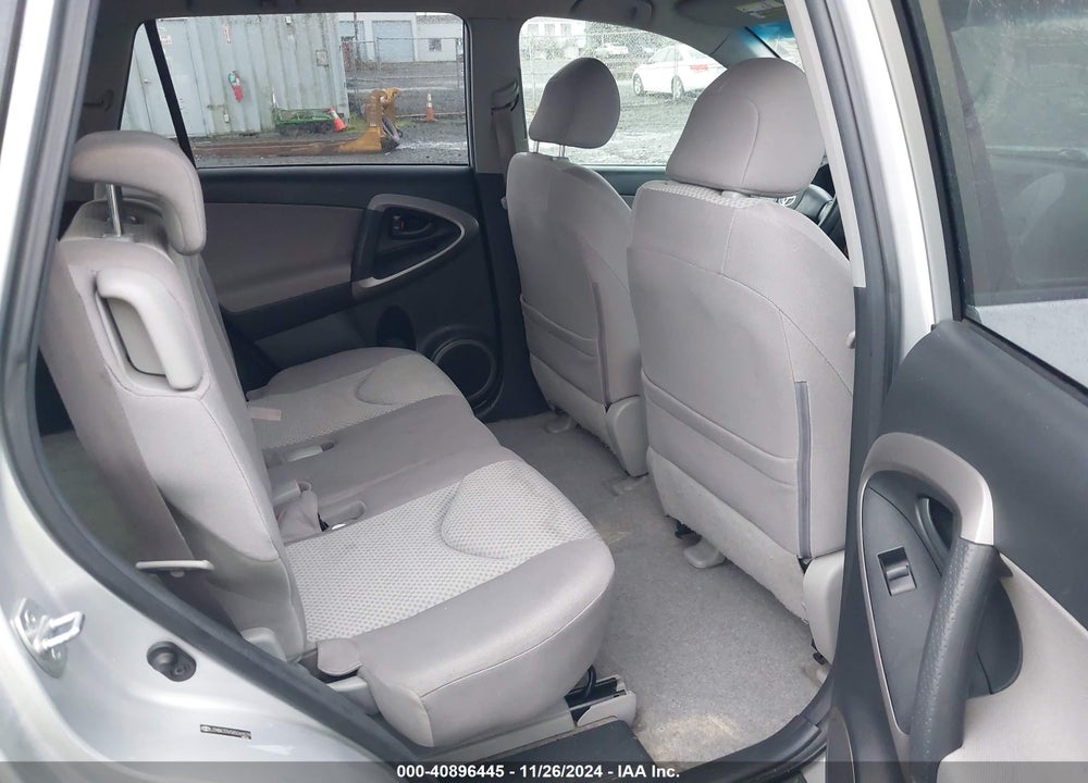 2008 TOYOTA RAV4 BASE V6 VIN: JTMBK33V585069079