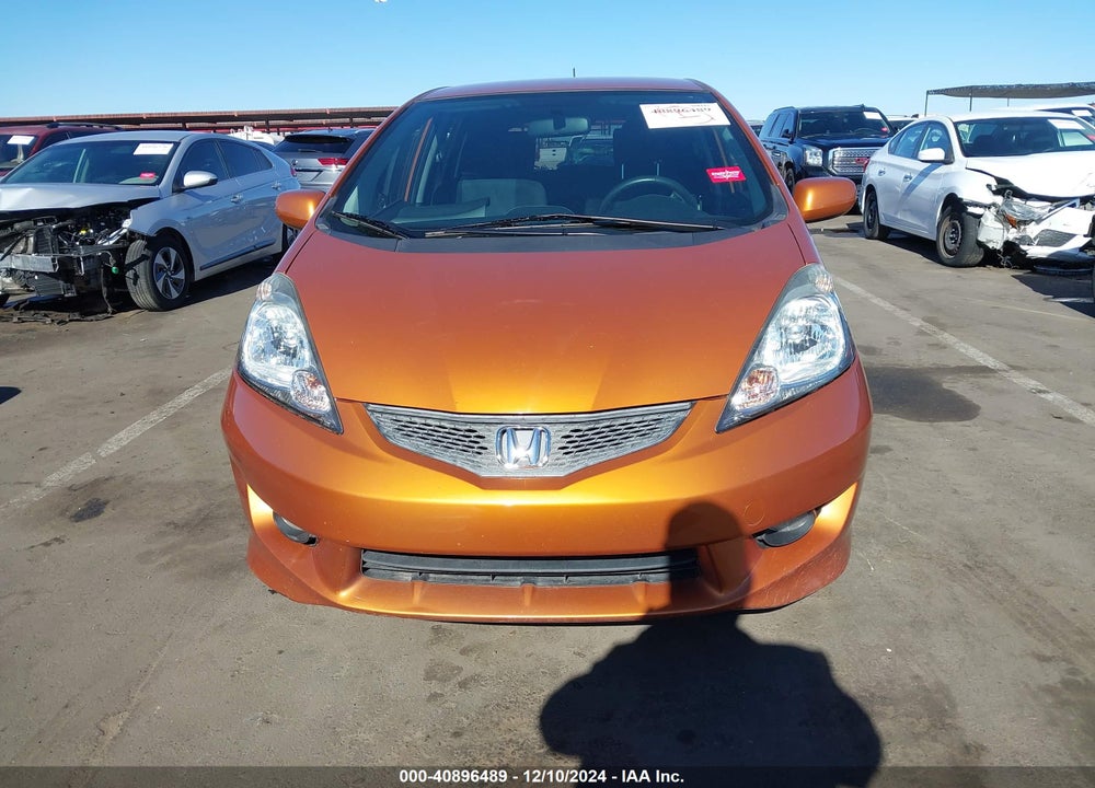 2011 HONDA FIT SPORT VIN: JHMGE8H52BC004470