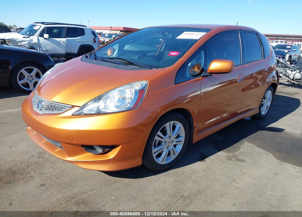 2011 HONDA FIT SPORT VIN: JHMGE8H52BC004470