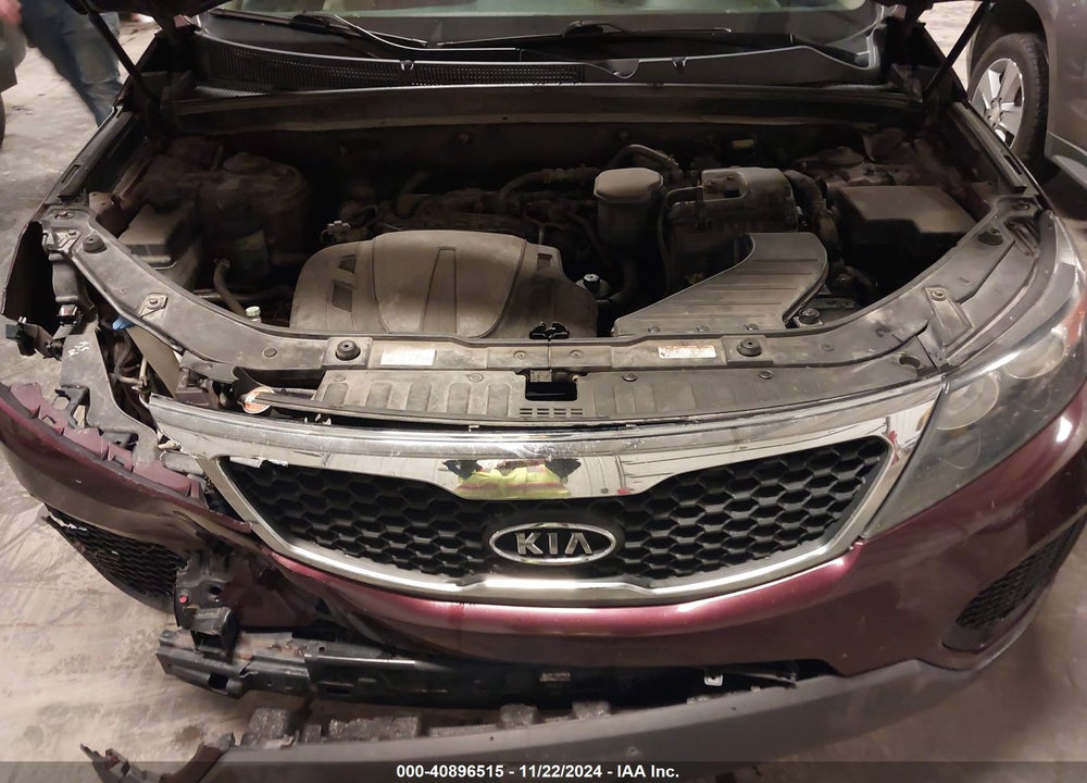 2013 KIA SORENTO LX V6 VIN: 5XYKT4A29DG315175