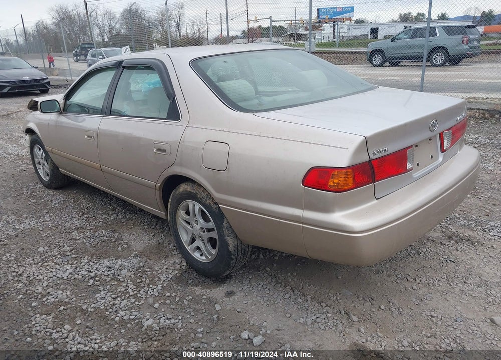 2001 TOYOTA CAMRY LE VIN: 4T1BG22K31U064926