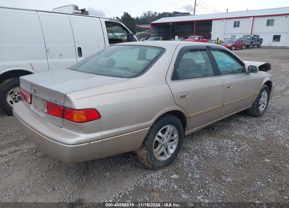 2001 TOYOTA CAMRY LE VIN: 4T1BG22K31U064926