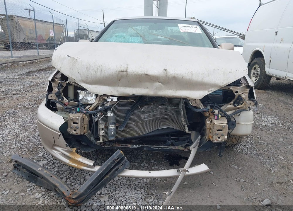 2001 TOYOTA CAMRY LE VIN: 4T1BG22K31U064926