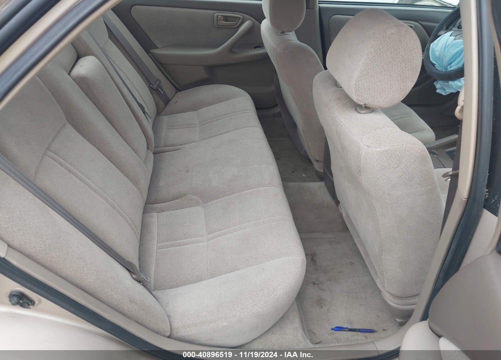 2001 TOYOTA CAMRY LE VIN: 4T1BG22K31U064926