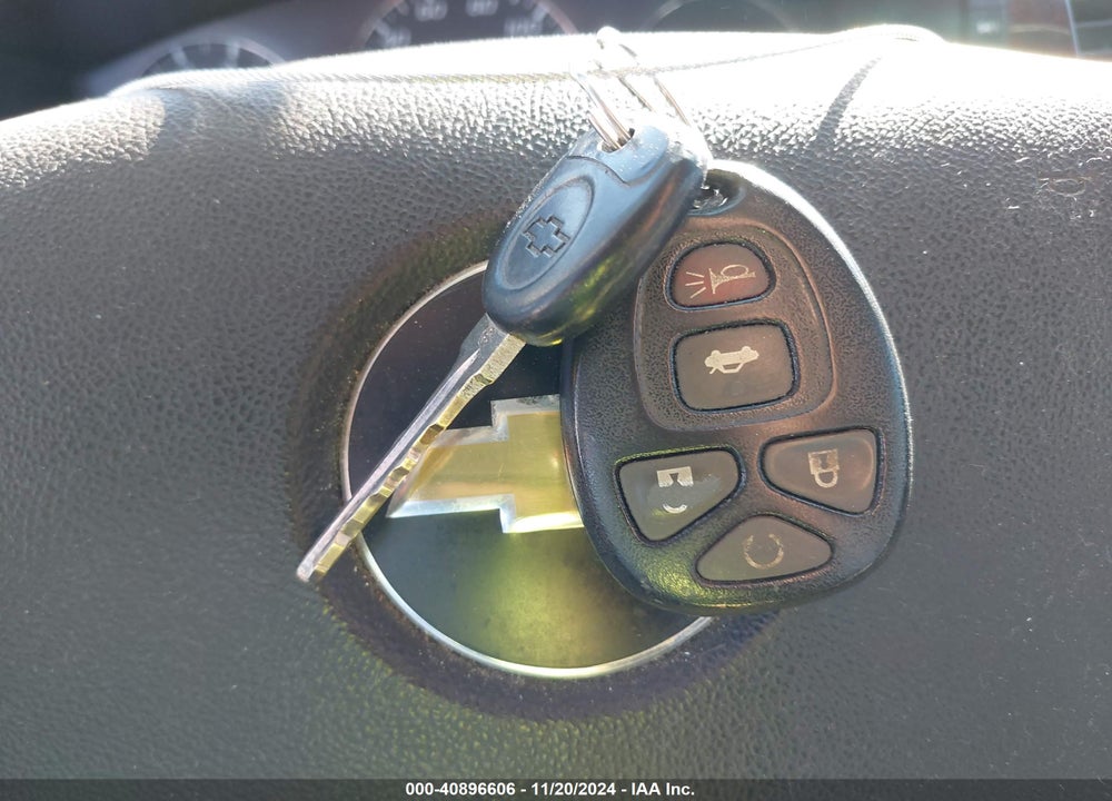 2011 CHEVROLET IMPALA LT VIN: 2G1WG5EK8B1276715