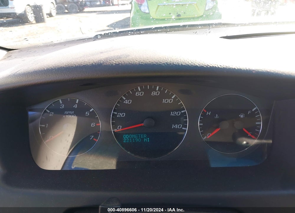 2011 CHEVROLET IMPALA LT VIN: 2G1WG5EK8B1276715