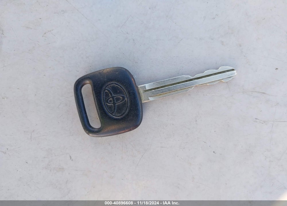 2002 TOYOTA RAV4 VIN: JTEGH20V726011023