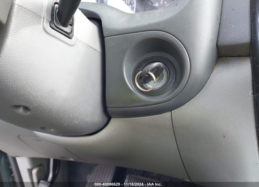 2011 KIA SEDONA EX VIN: KNDMH4C72B6400667