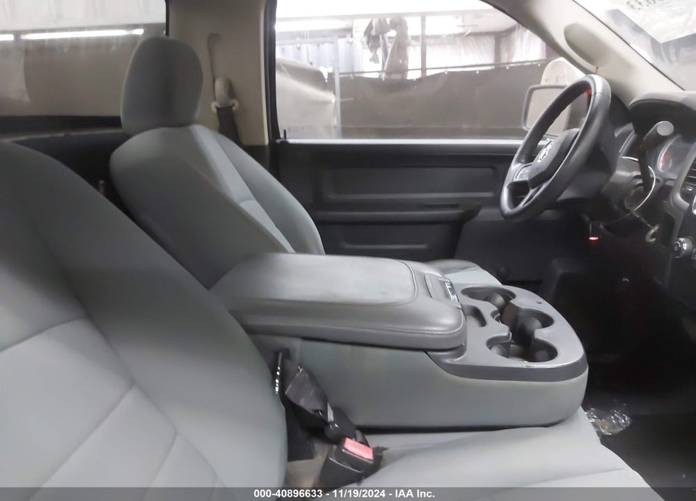 2013 RAM 1500 EXPRESS VIN: 3C6JR6AT3DG540537