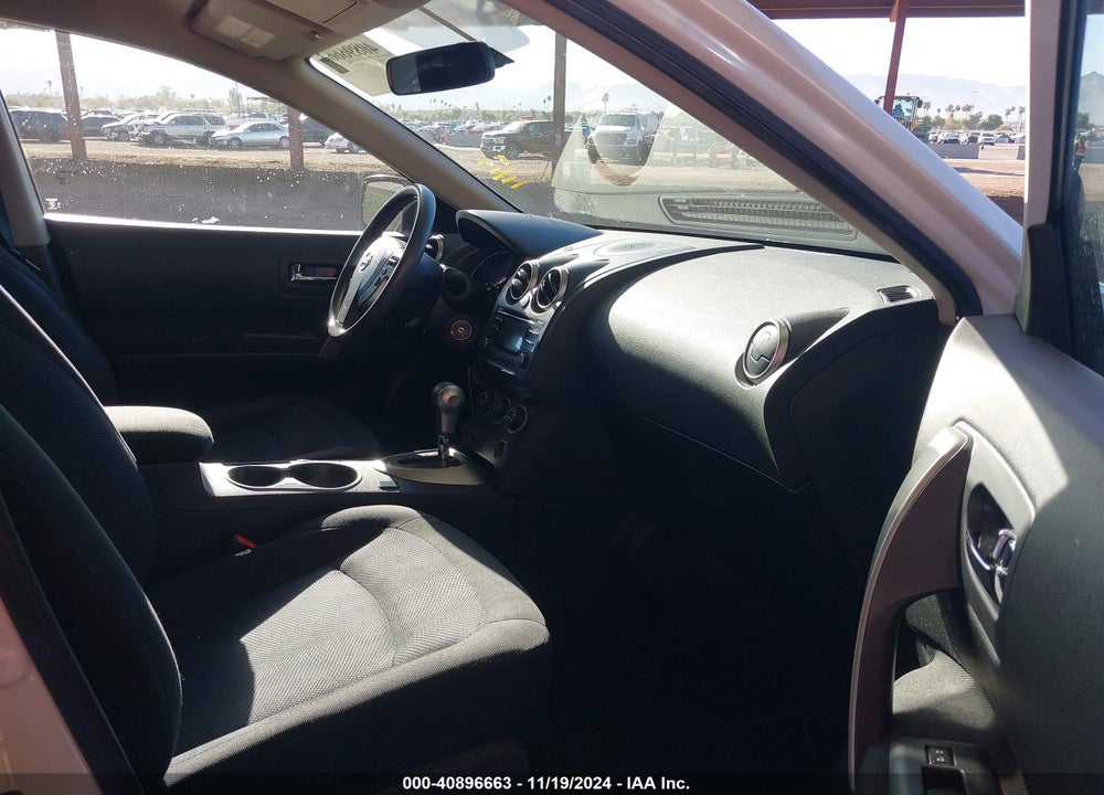 2013 NISSAN ROGUE S VIN: JN8AS5MVXDW622887
