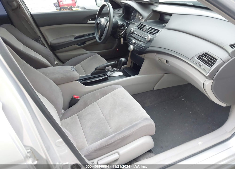 2009 HONDA ACCORD 2.4 LX-P VIN: 1HGCP264X9A065834