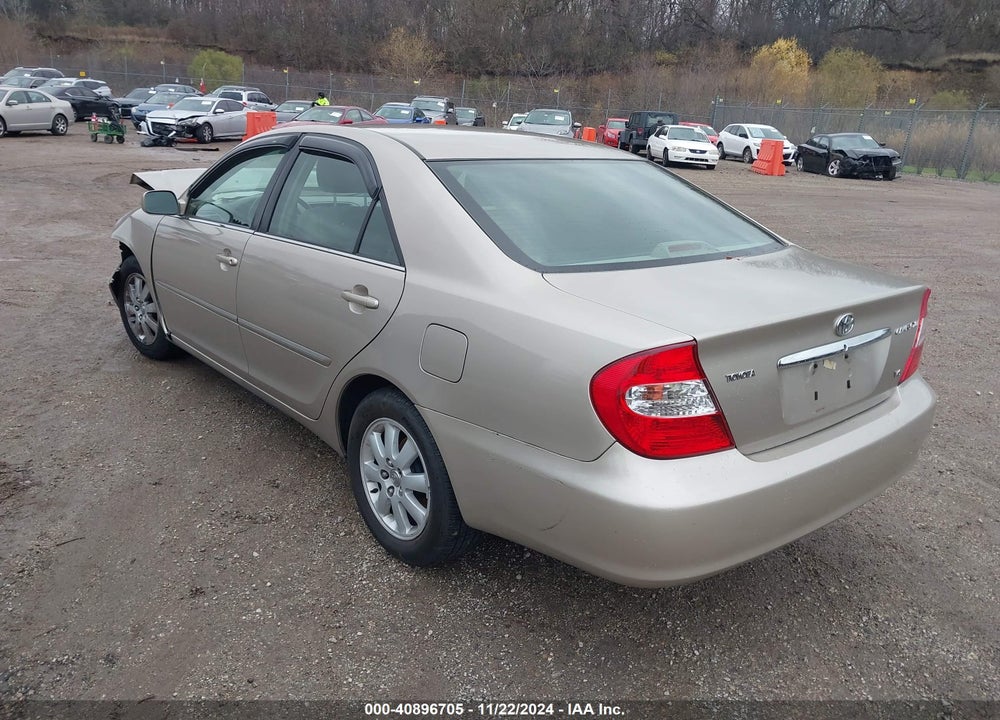2004 TOYOTA CAMRY XLE V6 VIN: 4T1BF30K84U586323