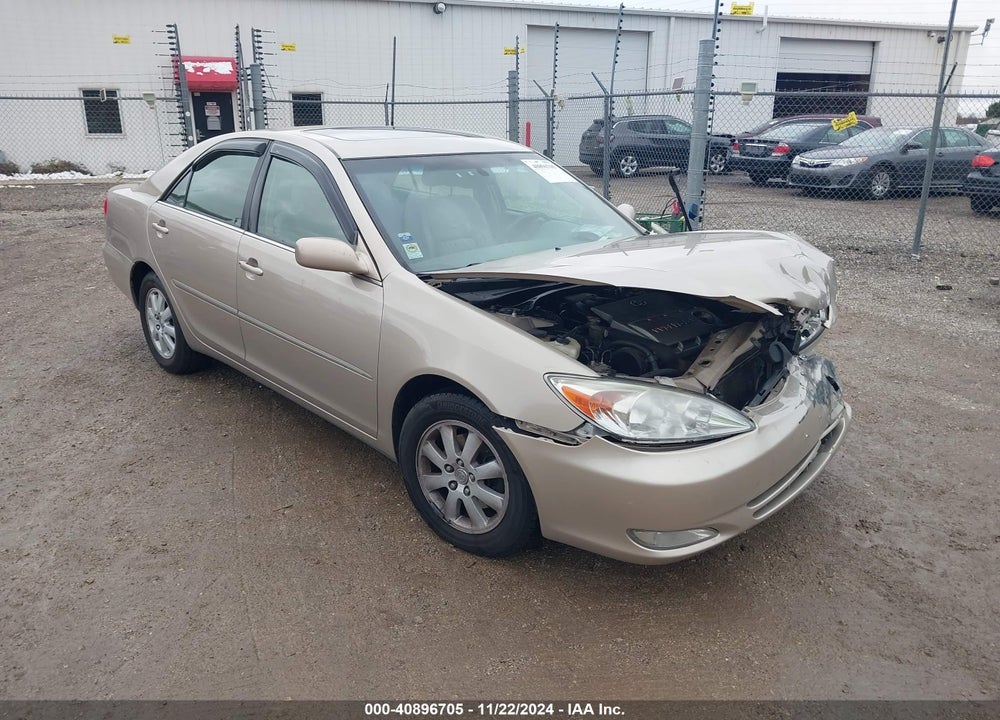 2004 TOYOTA CAMRY XLE V6 VIN: 4T1BF30K84U586323