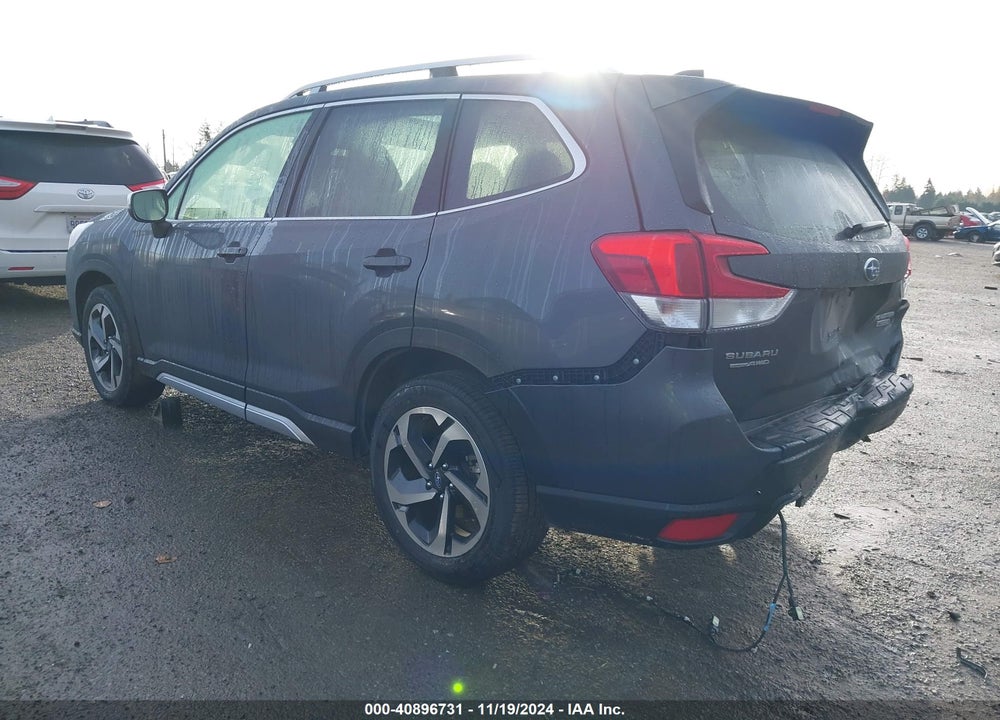 2022 SUBARU FORESTER TOURING VIN: JF2SKARC0NH509277